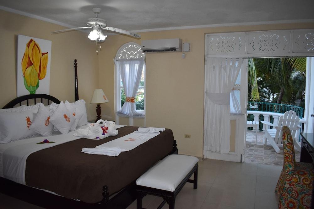 Franklyn D Resort & Spa All Inclusive รันอเวย์เบย์ ภายนอก รูปภาพ
