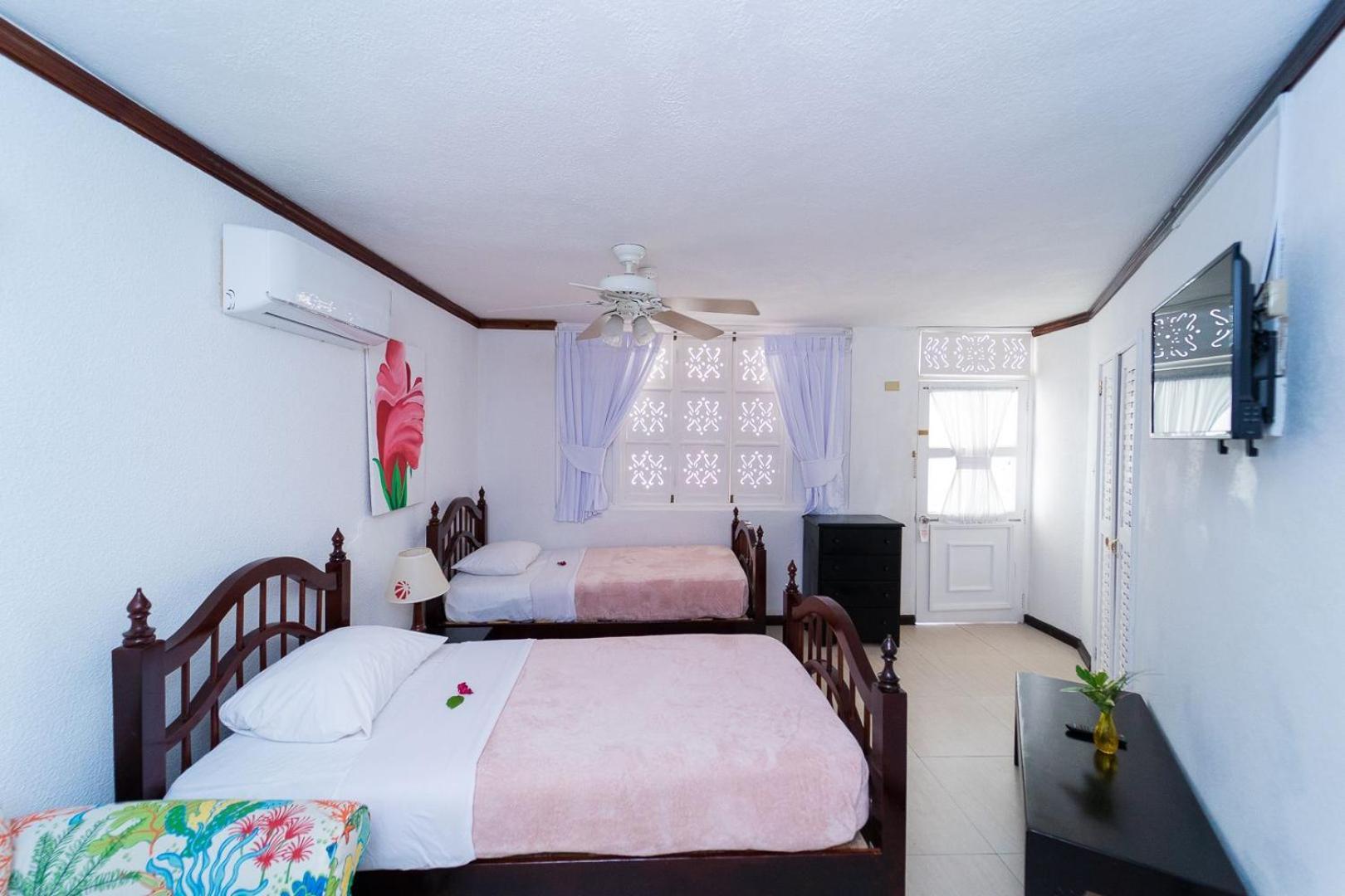 Franklyn D Resort & Spa All Inclusive รันอเวย์เบย์ ภายนอก รูปภาพ