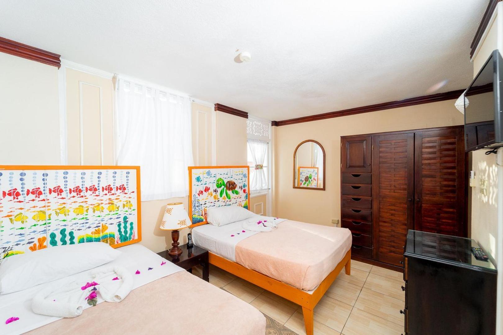 Franklyn D Resort & Spa All Inclusive รันอเวย์เบย์ ภายนอก รูปภาพ