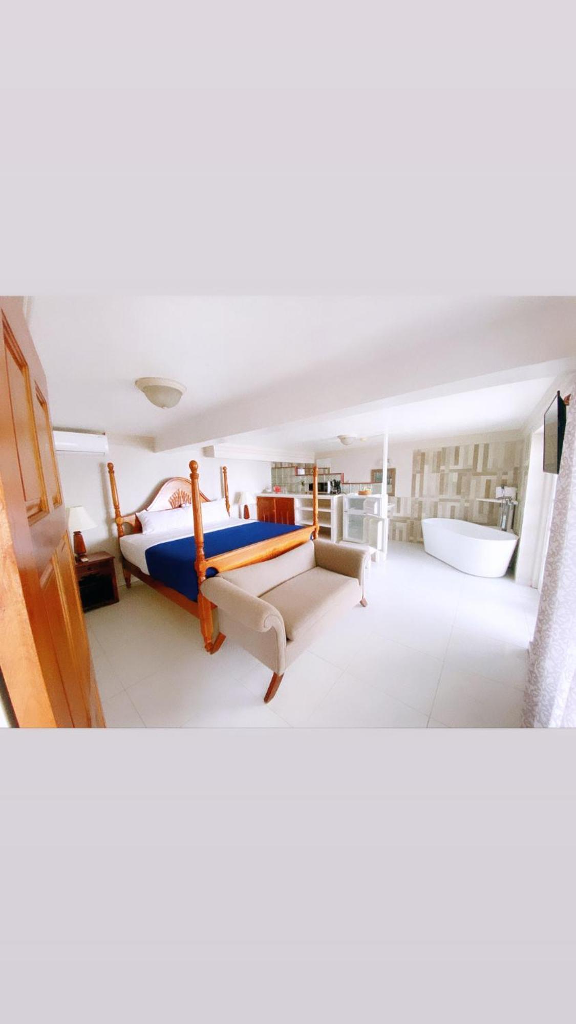 Franklyn D Resort & Spa All Inclusive รันอเวย์เบย์ ภายนอก รูปภาพ