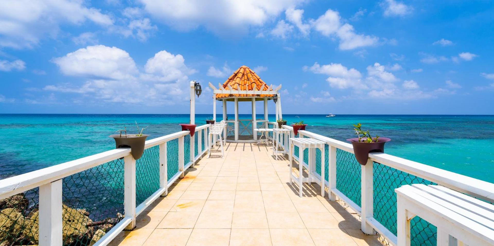 Franklyn D Resort & Spa All Inclusive รันอเวย์เบย์ ภายนอก รูปภาพ