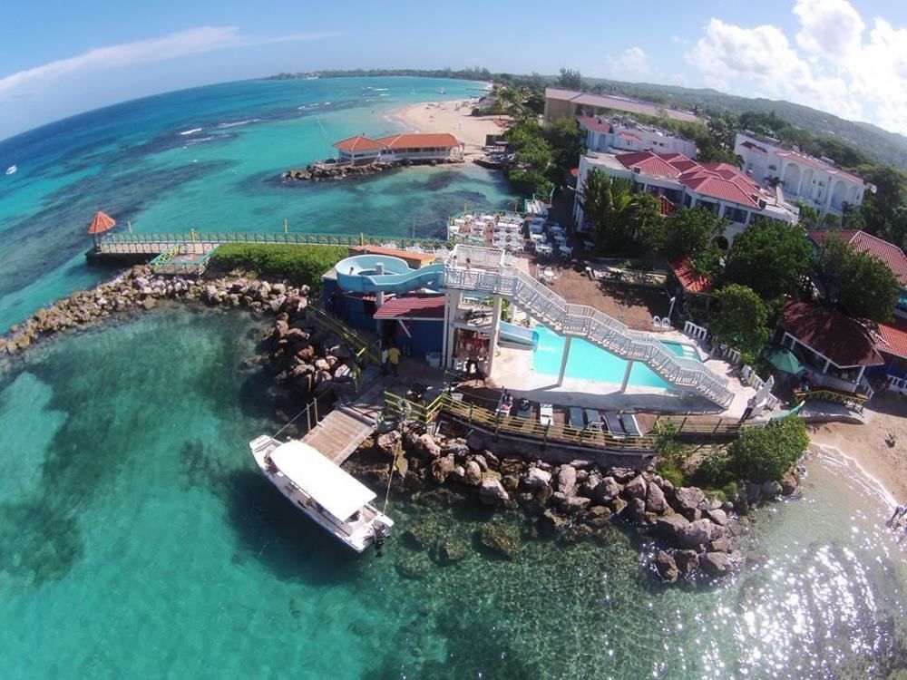 Franklyn D Resort & Spa All Inclusive รันอเวย์เบย์ ภายนอก รูปภาพ