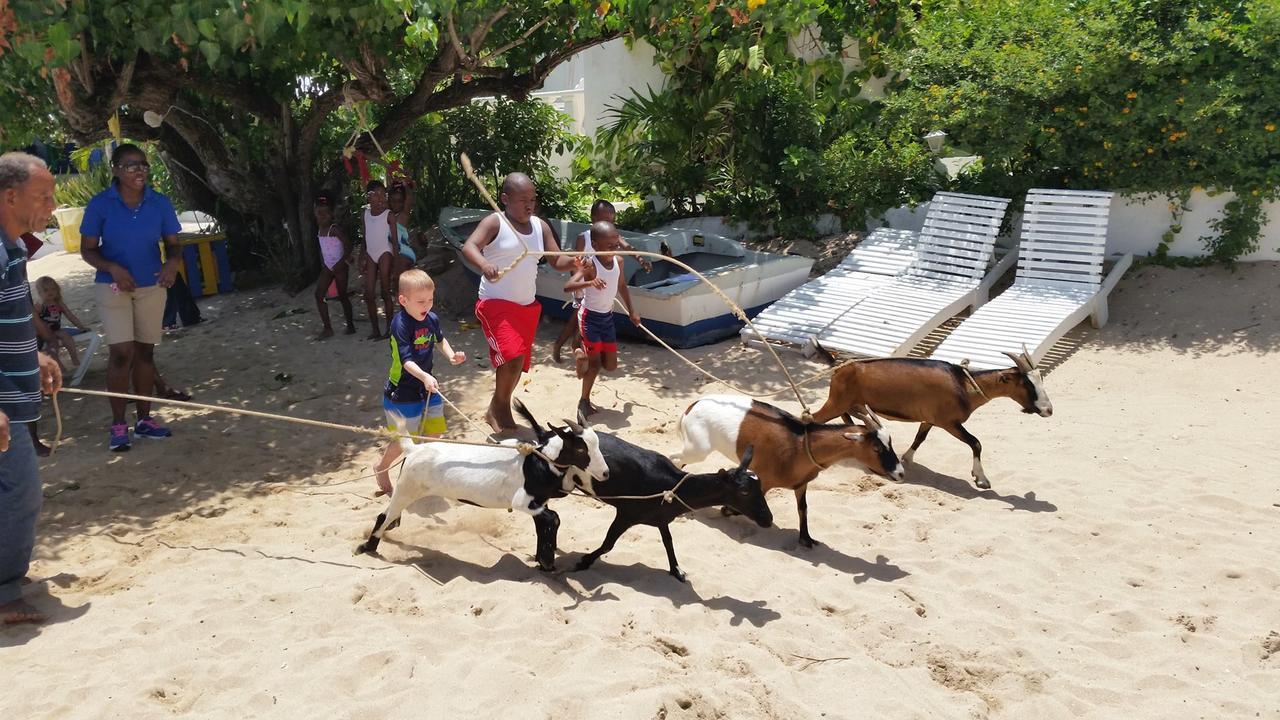 Franklyn D Resort & Spa All Inclusive รันอเวย์เบย์ ภายนอก รูปภาพ