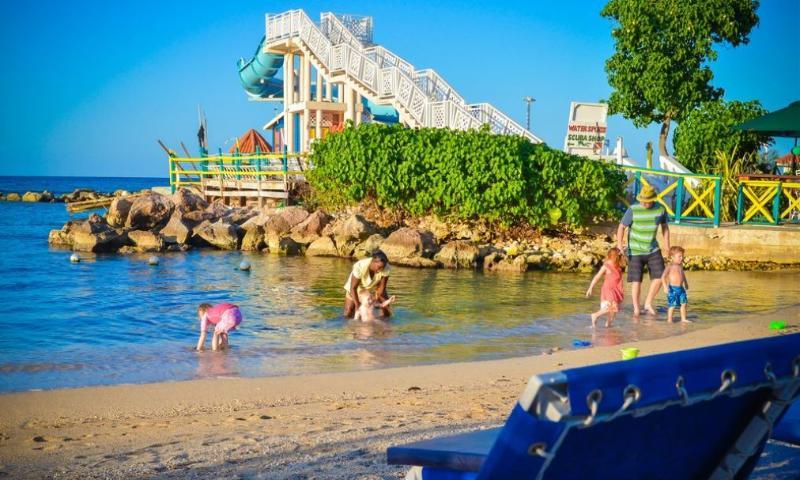 Franklyn D Resort & Spa All Inclusive รันอเวย์เบย์ ภายนอก รูปภาพ